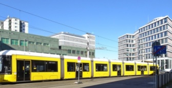2403 Straßenbahn 70